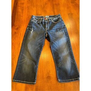 Woman’s BKE Drew Capri pants